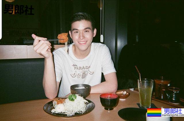 软绵绵泰迪熊！清秀泰鲜肉让人想裱框收藏：Sky Wongravee - 51虹马