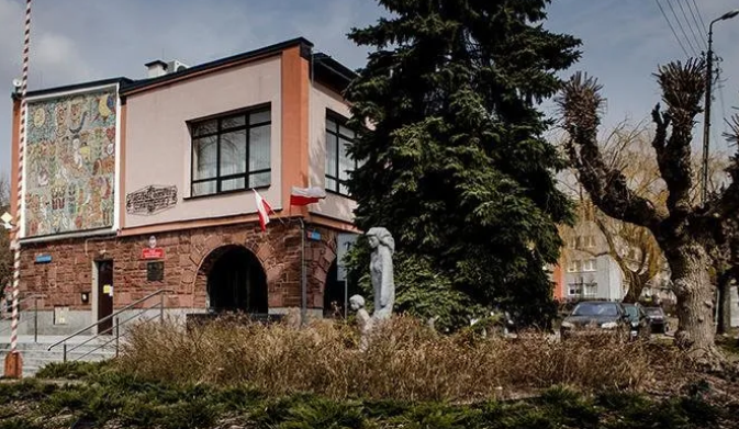 波兰同性恋禁区沦为欧洲笑柄 颁布同志禁令后小镇面临财务危机 - 51虹马