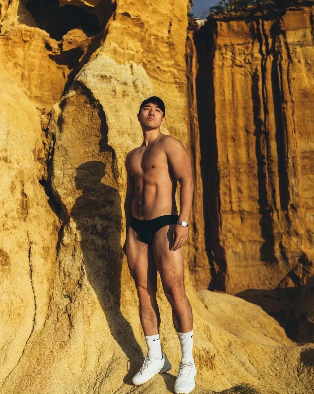 专访推特23万粉丝的超级网黄！！-51虹马