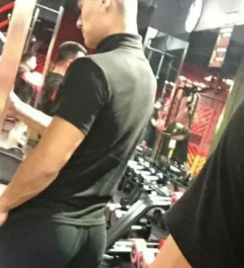 当练出希腊男体般的肉感“翘臀”,是种什么体验? - 51虹马 当练出希腊男体般的肉感“翘臀”,是种什么体验? - 51虹马