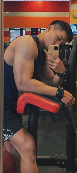 从Gay浴室开始,大学生的堕落经历 - 51虹马 从Gay浴室开始,大学生的堕落经历 - 51虹马