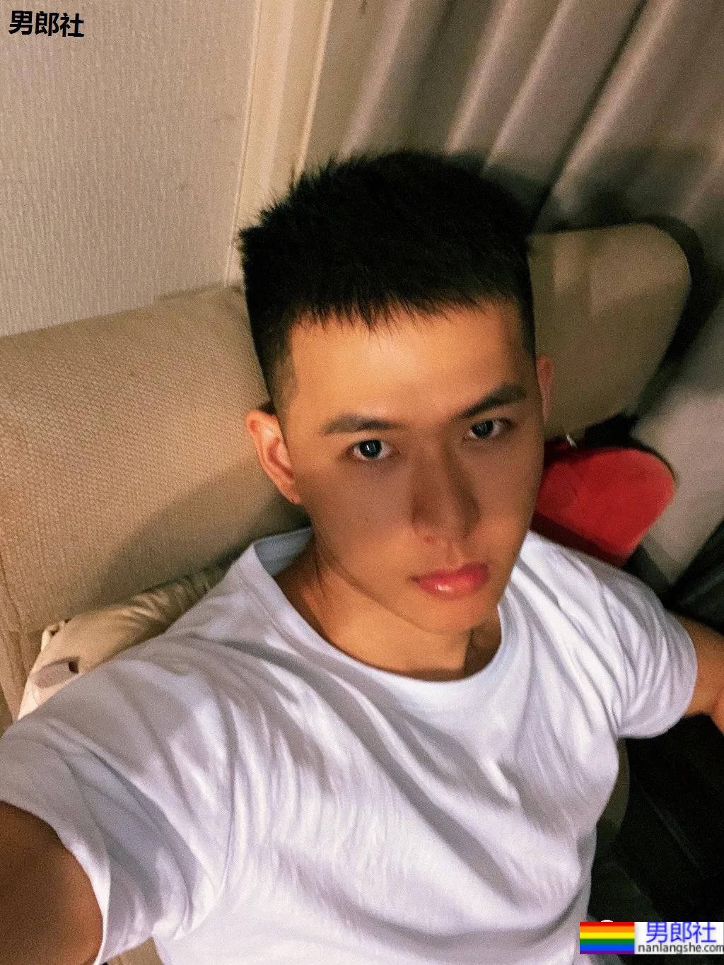 奶凶体育生小奶狗，超菜这张人畜无害的脸！ - 51虹马