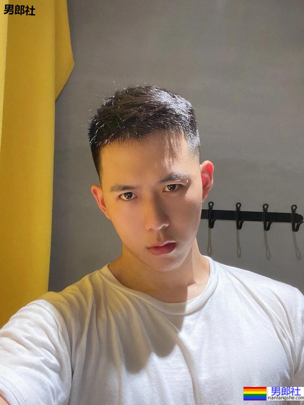 奶凶体育生小奶狗，超菜这张人畜无害的脸！ - 51虹马