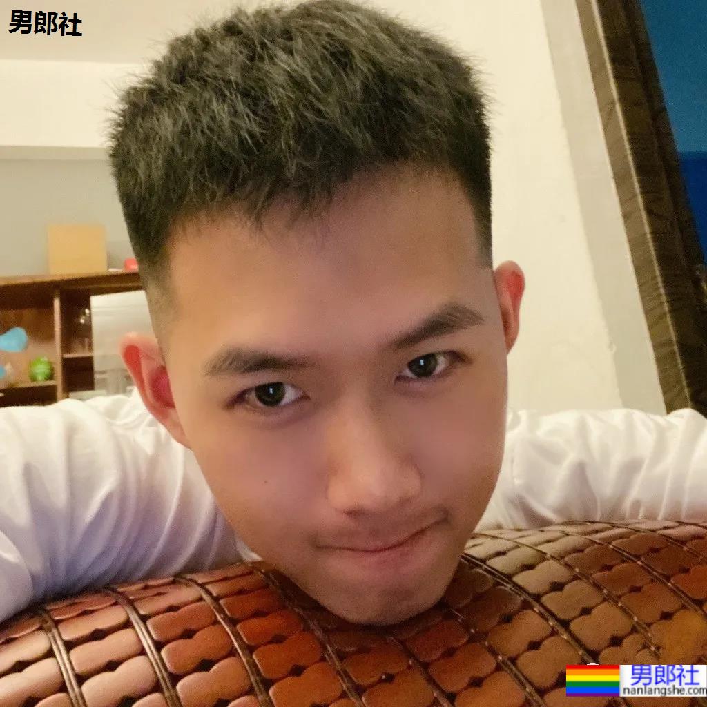 奶凶体育生小奶狗，超菜这张人畜无害的脸！ - 51虹马