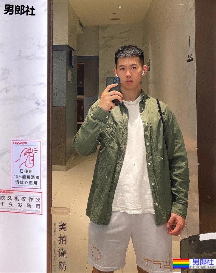 奶凶体育生小奶狗，超菜这张人畜无害的脸！ - 51虹马