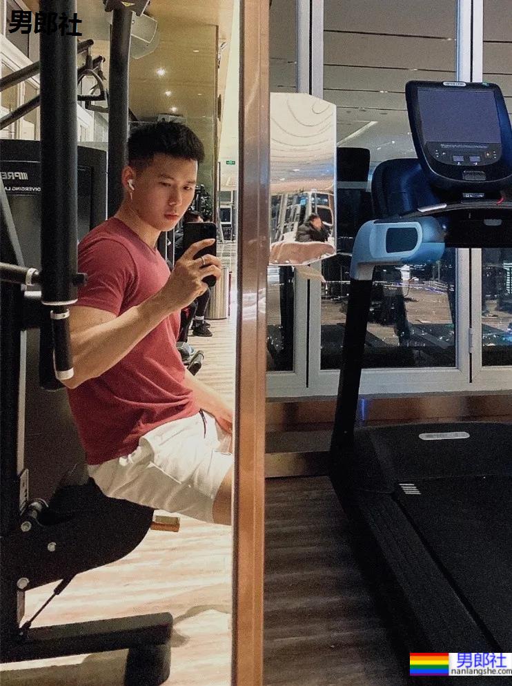 奶凶体育生小奶狗，超菜这张人畜无害的脸！ - 51虹马