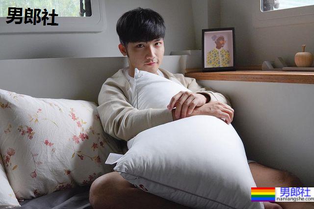 比猫还好吸！帅萌鲜肉YouTuber点亮你的防疫生活：祐铭 - 51虹马