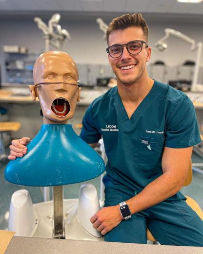 打破牙医刻板印象！美国帅哥牙医又性感又风趣：Garrett Hawley-51虹马