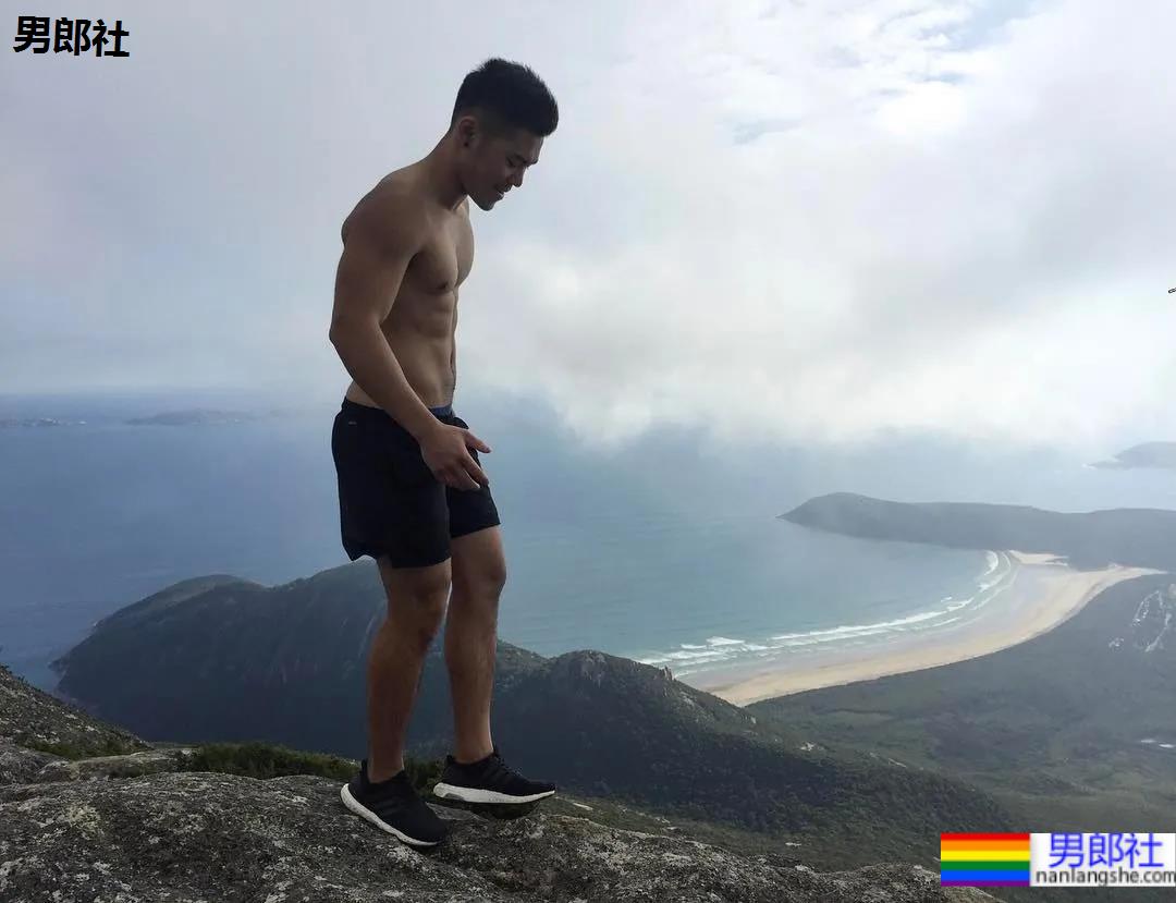 1V1健身私教的写真大片,网友:想上他的课! - 51虹马 1V1健身私教的写真大片,网友:想上他的课! - 51虹马