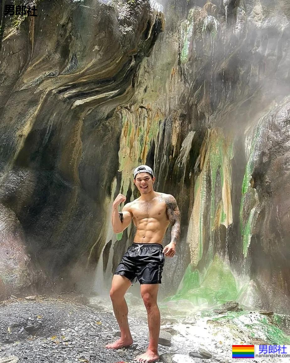 1V1健身私教的写真大片,网友:想上他的课! - 51虹马 1V1健身私教的写真大片,网友:想上他的课! - 51虹马