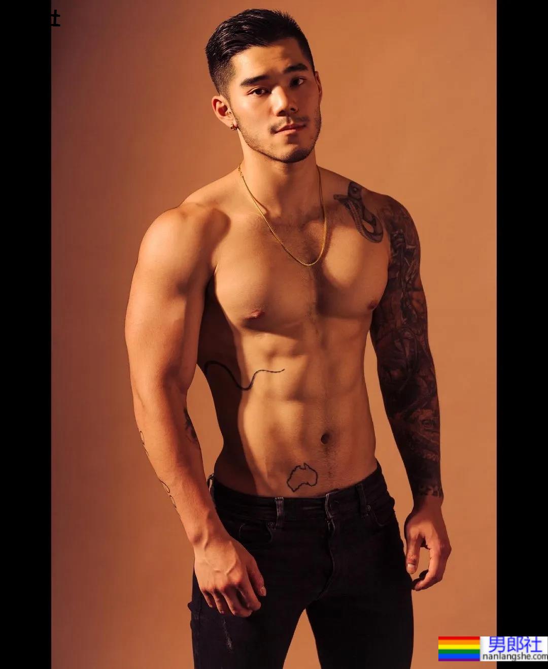 1V1健身私教的写真大片,网友:想上他的课! - 51虹马 1V1健身私教的写真大片,网友:想上他的课! - 51虹马