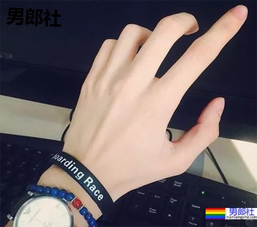 【手控】男人细长白净的手指,谁不爱呢? - 51虹马 【手控】男人细长白净的手指,谁不爱呢? - 51虹马