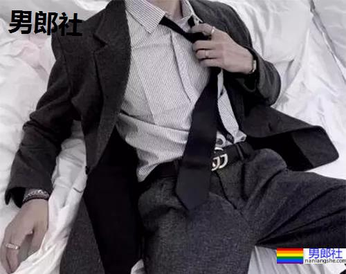 【手控】男人细长白净的手指,谁不爱呢? - 51虹马 【手控】男人细长白净的手指,谁不爱呢? - 51虹马