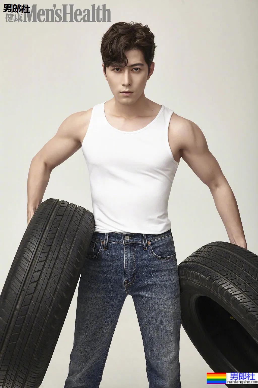 穿紧身潜水服被批的陈学冬上热搜!男版腹肌美人鱼,惊艳王大陆黄明昊! - 51虹马 穿紧身潜水服被批的陈学冬上热搜!男版腹肌美人鱼,惊艳王大陆黄明昊! - 51虹马