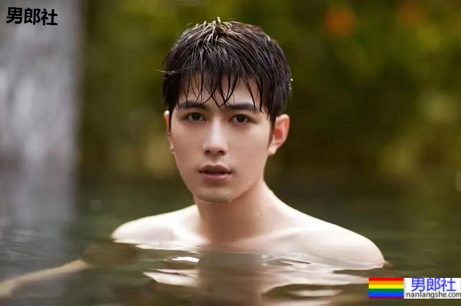 穿紧身潜水服被批的陈学冬上热搜!男版腹肌美人鱼,惊艳王大陆黄明昊! - 51虹马 穿紧身潜水服被批的陈学冬上热搜!男版腹肌美人鱼,惊艳王大陆黄明昊! - 51虹马