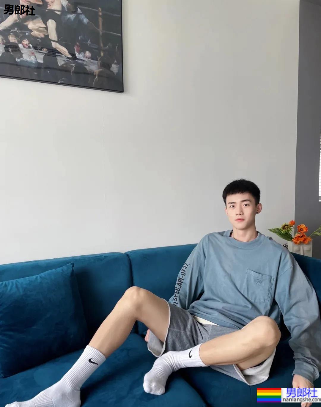 这样的奶帅的小奶狗你爱了吗？反正我又可以了！ - 51虹马