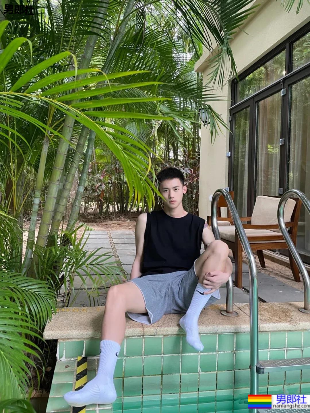 这样的奶帅的小奶狗你爱了吗？反正我又可以了！ - 51虹马