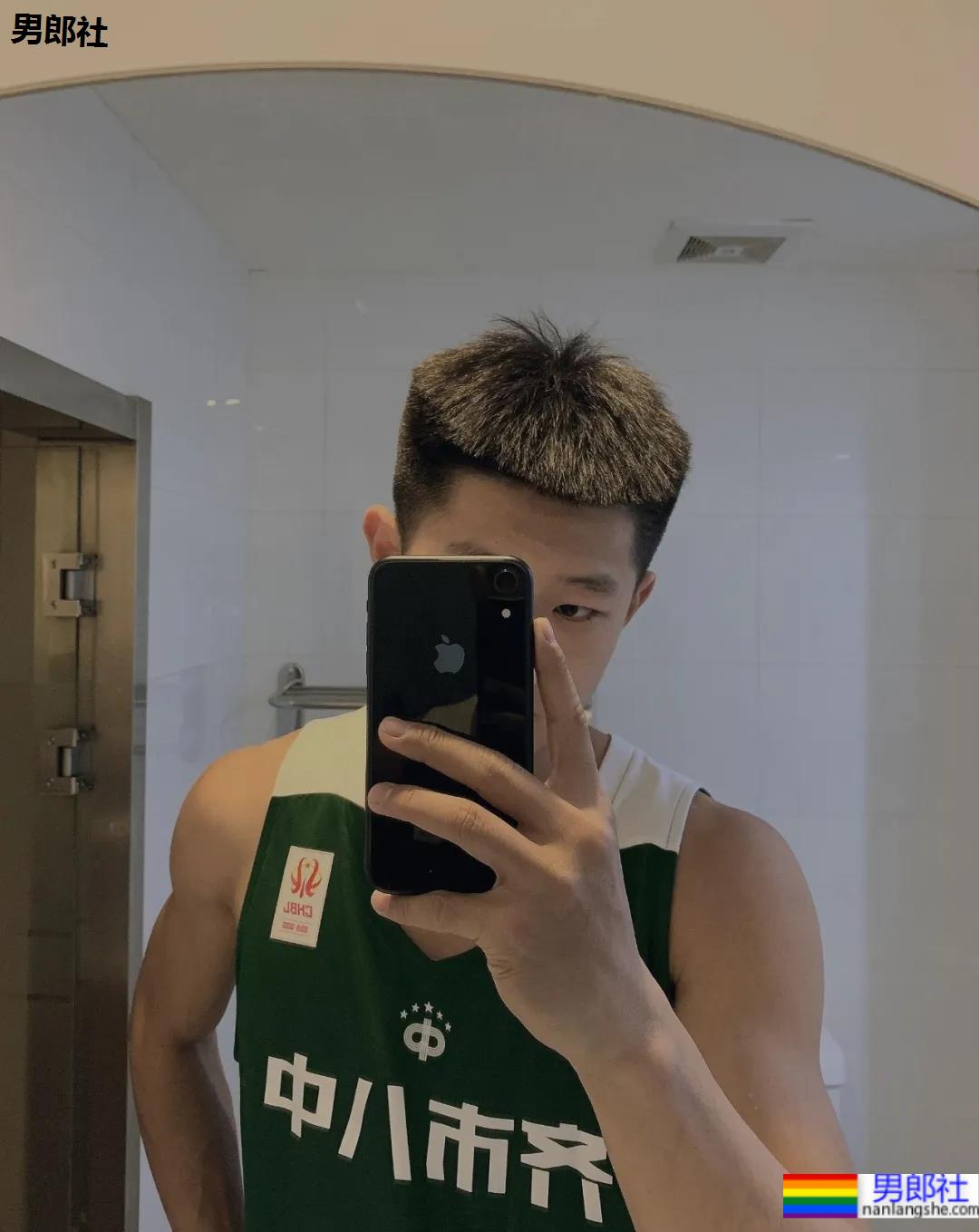 183cm黑龙江篮球体育生,又奶又狼的大弟弟太可了! - 51虹马 183cm黑龙江篮球体育生,又奶又狼的大弟弟太可了! - 51虹马