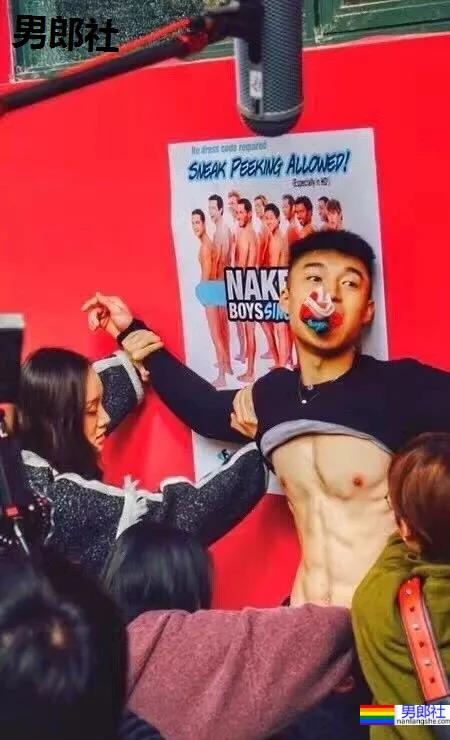 胸肌超大的“货车司机”，没想到他是干这个的！ - 51虹马