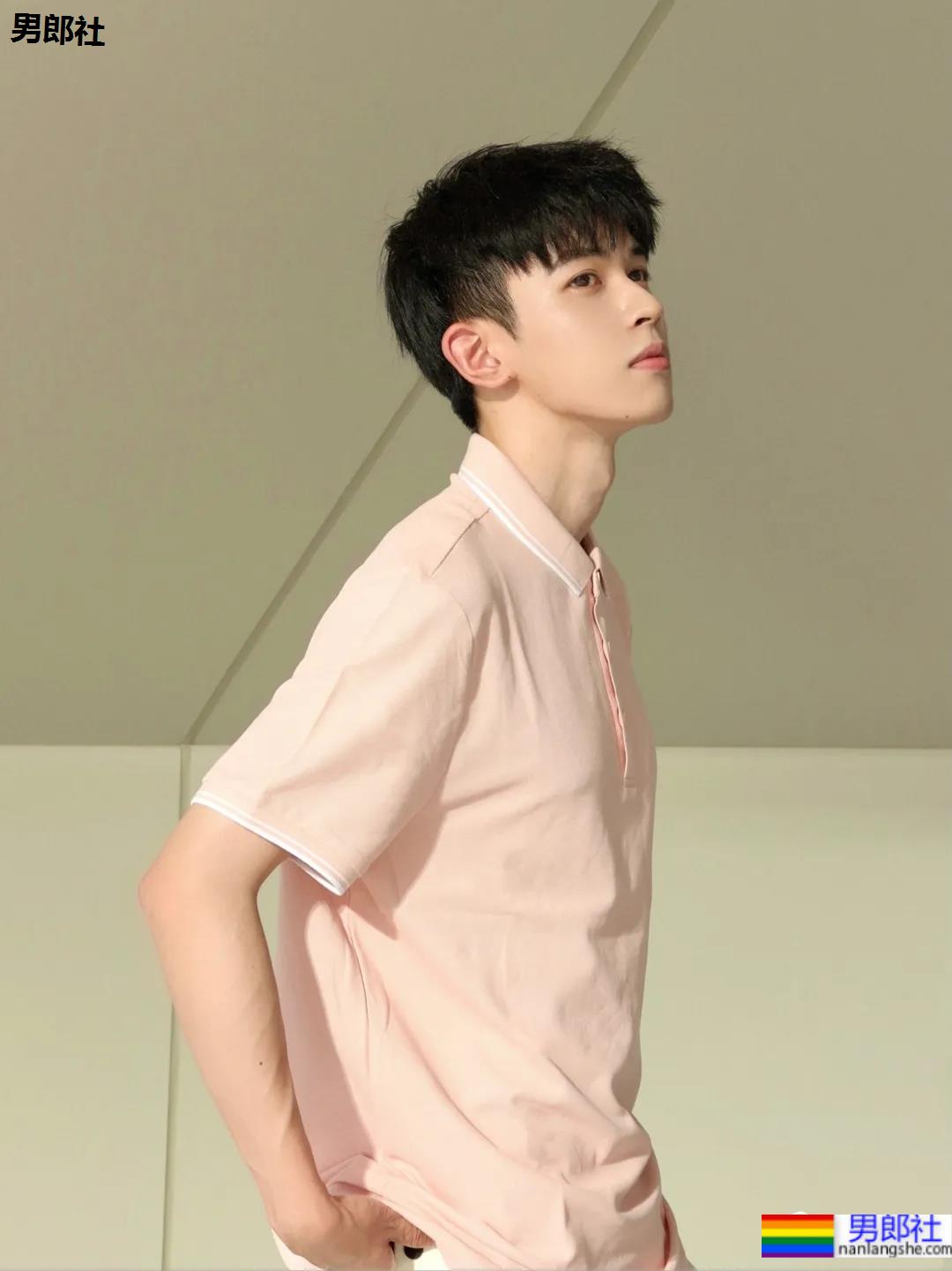 鲜嫩高中生奶狗弟弟，是吃可爱长大的吗? - 51虹马