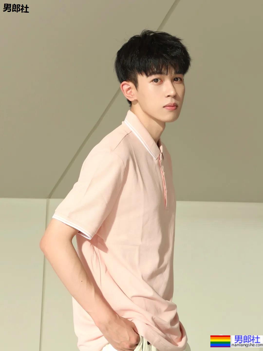 鲜嫩高中生奶狗弟弟，是吃可爱长大的吗? - 51虹马