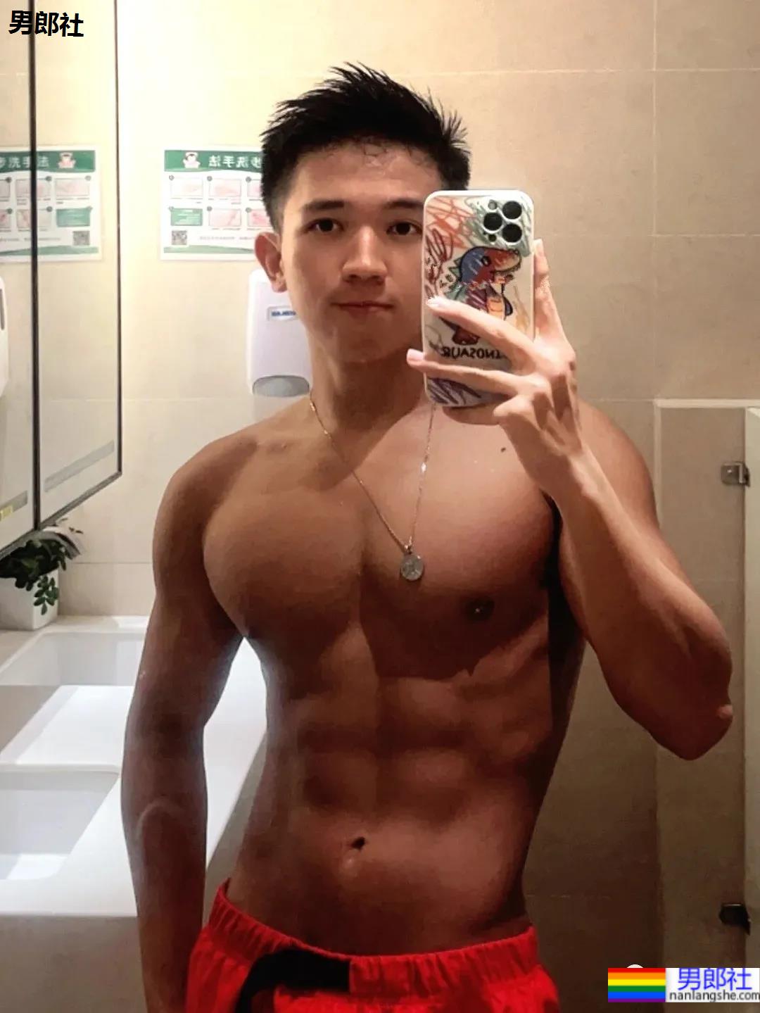 童颜肌肉+人间奶兽!这些脸和身材不搭的宝藏男孩,太有料了! - 51虹马 童颜肌肉+人间奶兽!这些脸和身材不搭的宝藏男孩,太有料了! - 51虹马