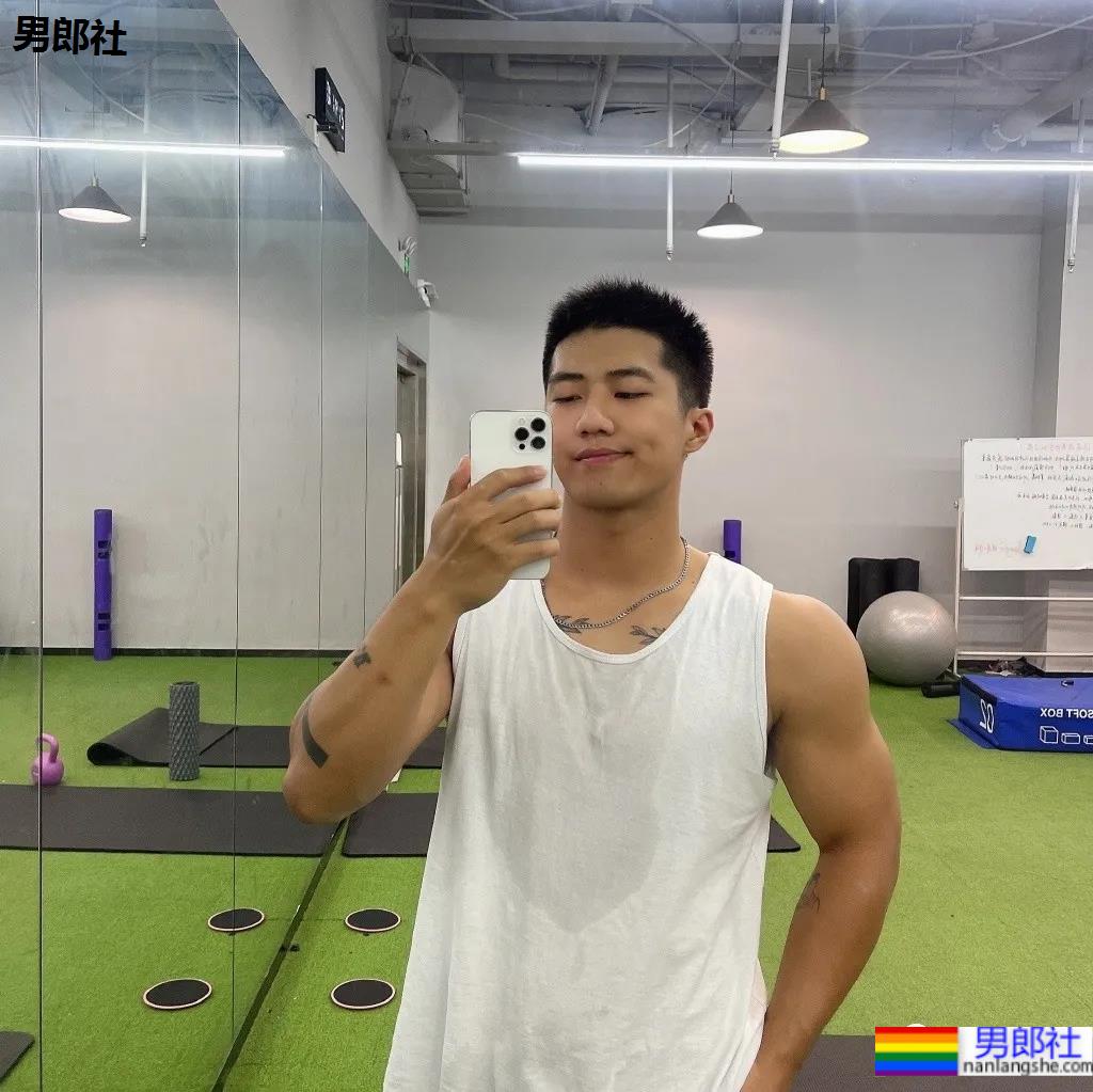 童颜肌肉+人间奶兽!这些脸和身材不搭的宝藏男孩,太有料了! - 51虹马 童颜肌肉+人间奶兽!这些脸和身材不搭的宝藏男孩,太有料了! - 51虹马