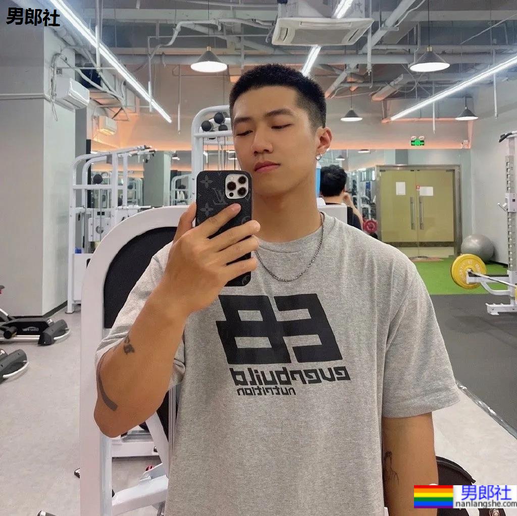 童颜肌肉+人间奶兽!这些脸和身材不搭的宝藏男孩,太有料了! - 51虹马 童颜肌肉+人间奶兽!这些脸和身材不搭的宝藏男孩,太有料了! - 51虹马