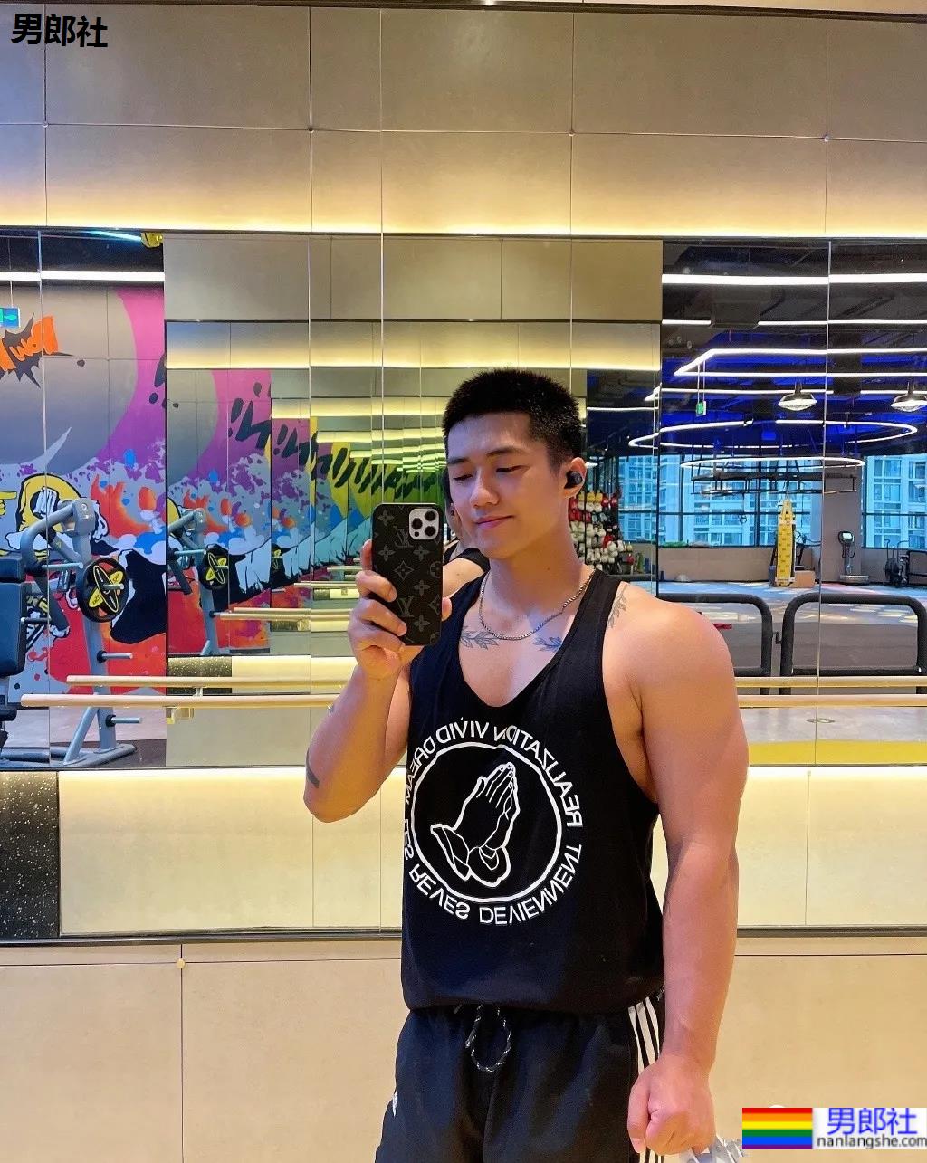 童颜肌肉+人间奶兽!这些脸和身材不搭的宝藏男孩,太有料了! - 51虹马 童颜肌肉+人间奶兽!这些脸和身材不搭的宝藏男孩,太有料了! - 51虹马