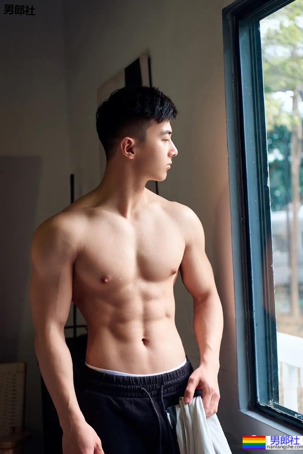 童颜肌肉+人间奶兽!这些脸和身材不搭的宝藏男孩,太有料了! - 51虹马 童颜肌肉+人间奶兽!这些脸和身材不搭的宝藏男孩,太有料了! - 51虹马