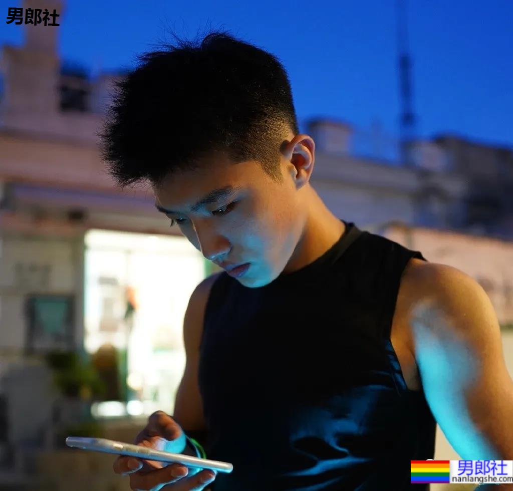 童颜肌肉+人间奶兽!这些脸和身材不搭的宝藏男孩,太有料了! - 51虹马 童颜肌肉+人间奶兽!这些脸和身材不搭的宝藏男孩,太有料了! - 51虹马