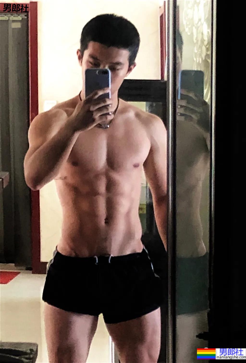 童颜肌肉+人间奶兽!这些脸和身材不搭的宝藏男孩,太有料了! - 51虹马 童颜肌肉+人间奶兽!这些脸和身材不搭的宝藏男孩,太有料了! - 51虹马