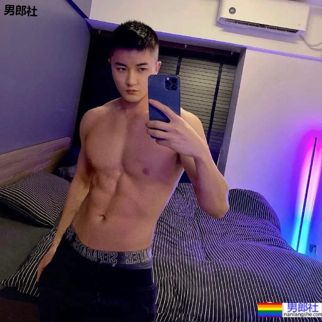 童颜肌肉+人间奶兽!这些脸和身材不搭的宝藏男孩,太有料了! - 51虹马 童颜肌肉+人间奶兽!这些脸和身材不搭的宝藏男孩,太有料了! - 51虹马