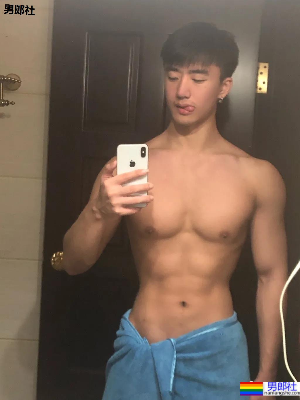 童颜肌肉+人间奶兽!这些脸和身材不搭的宝藏男孩,太有料了! - 51虹马 童颜肌肉+人间奶兽!这些脸和身材不搭的宝藏男孩,太有料了! - 51虹马