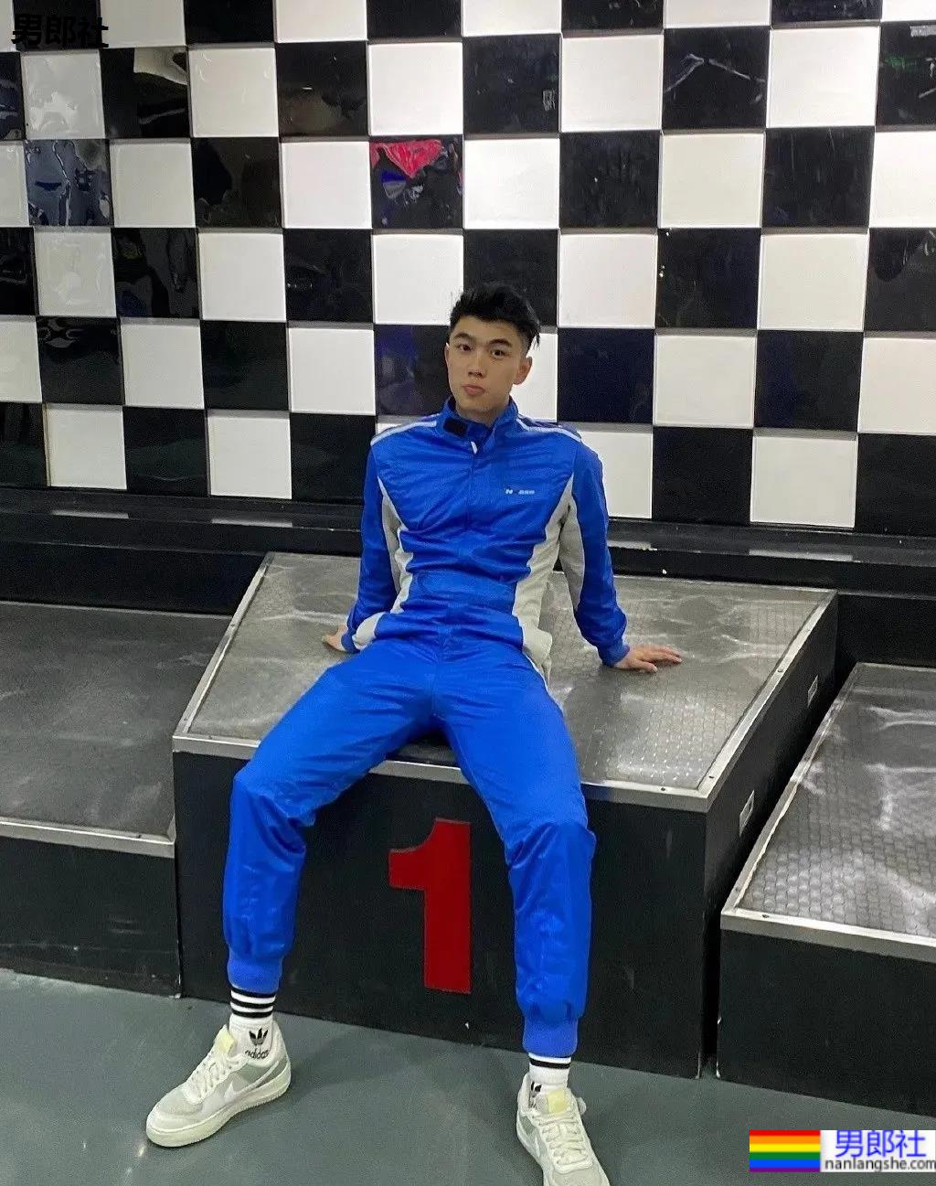 3枚痞帅小狼狗,你pick哪位? - 51虹马 3枚痞帅小狼狗,你pick哪位? - 51虹马