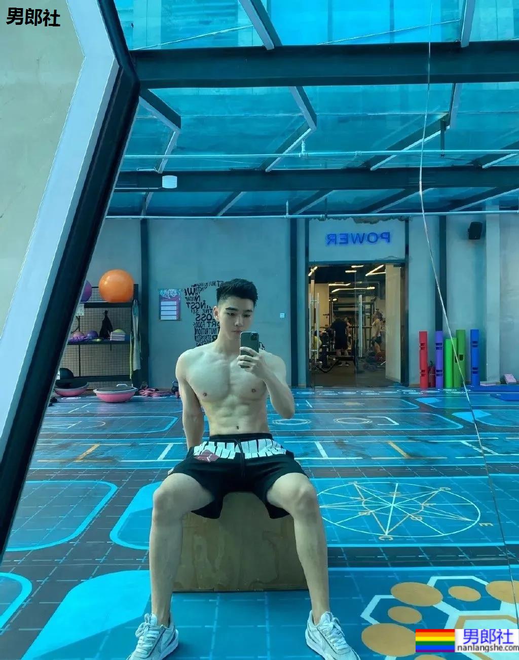 3枚痞帅小狼狗,你pick哪位? - 51虹马 3枚痞帅小狼狗,你pick哪位? - 51虹马