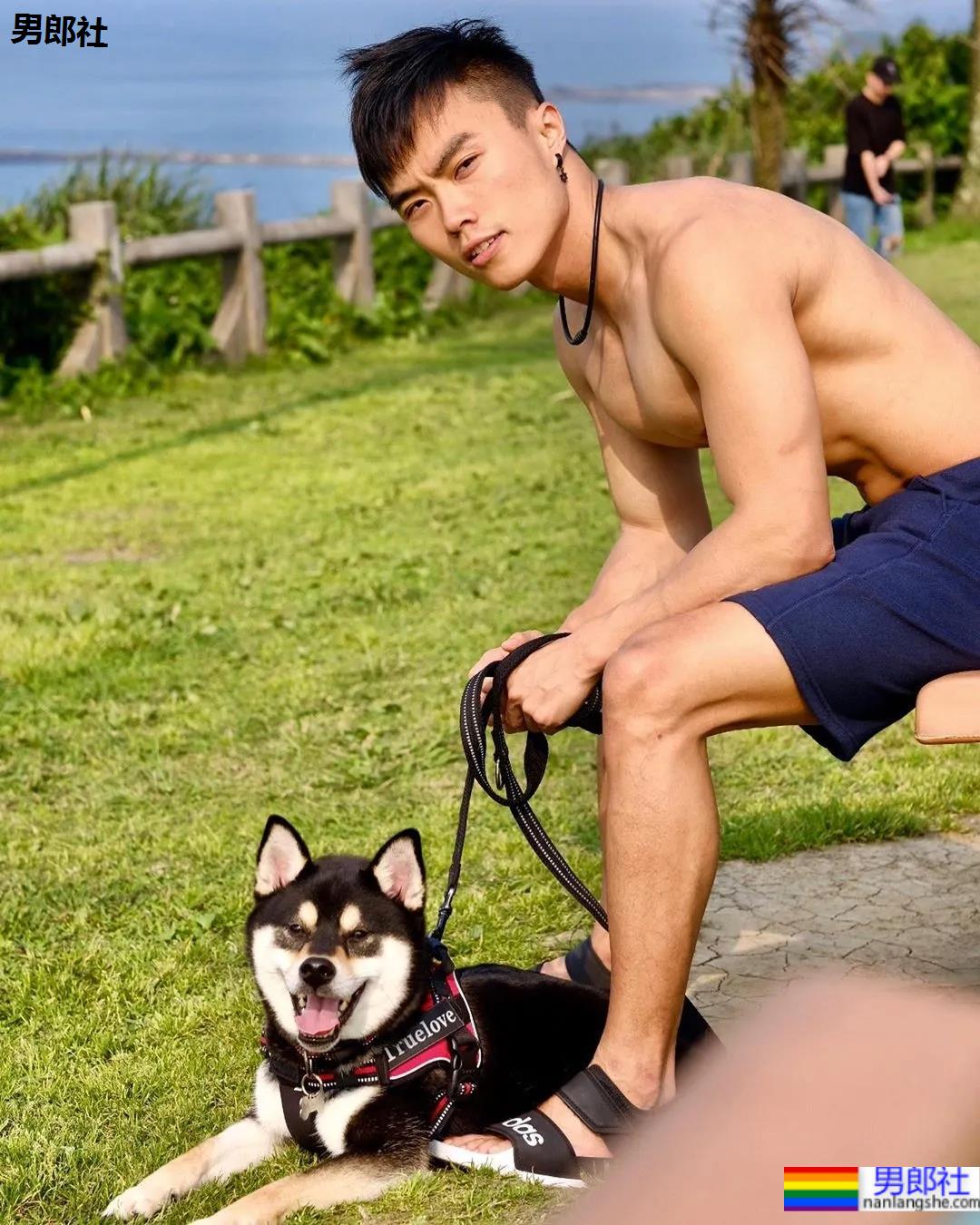 专访肌肉牙医：十年前的小胖子，如今逆袭成网红 - 51虹马