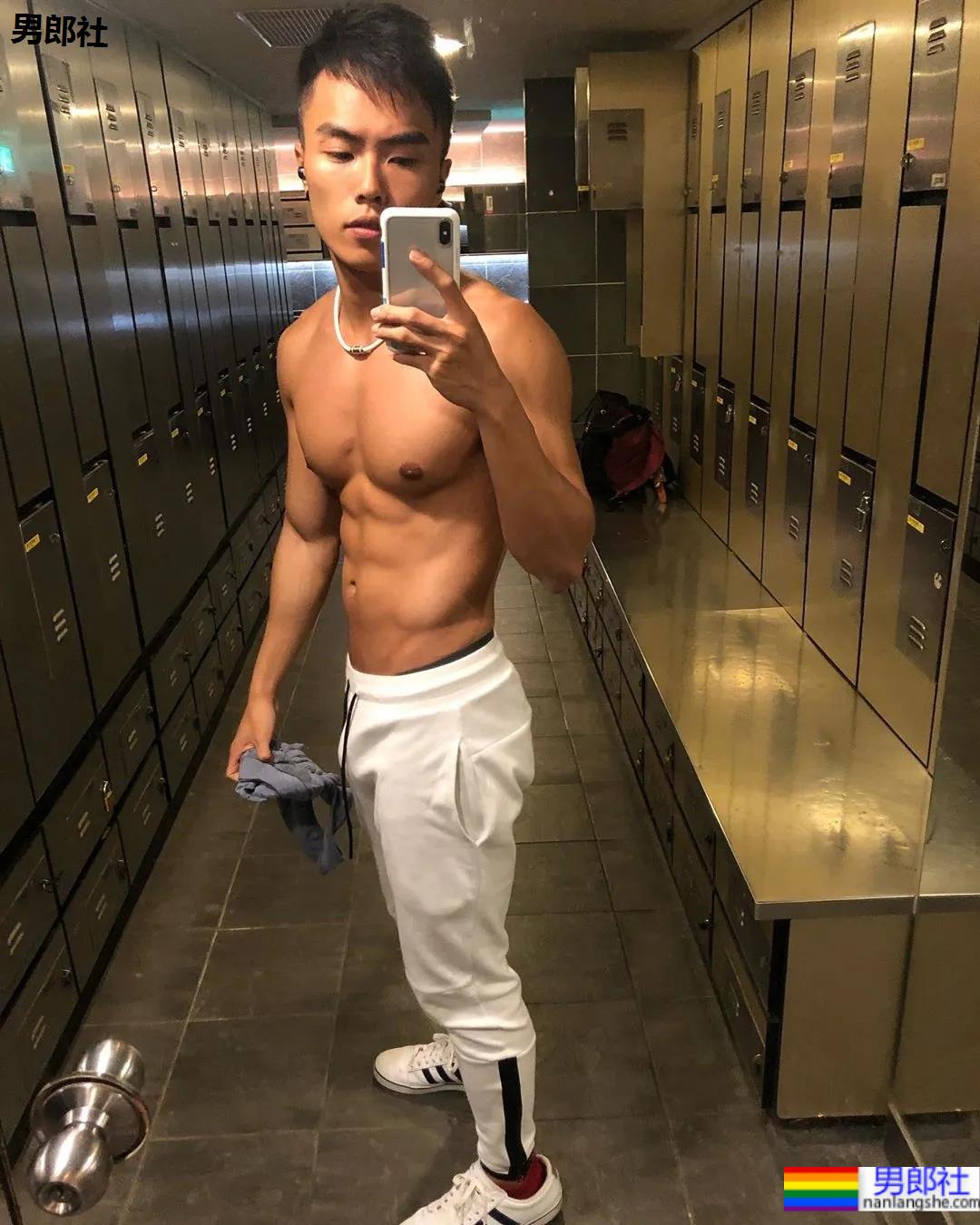 专访肌肉牙医：十年前的小胖子，如今逆袭成网红 - 51虹马