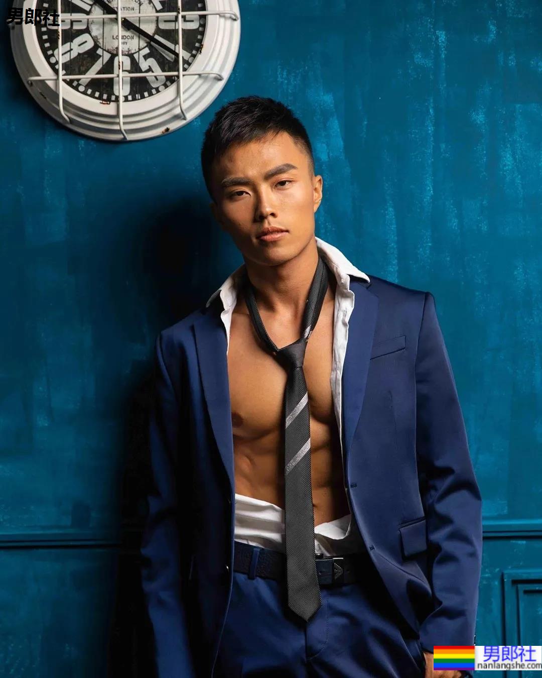 专访肌肉牙医：十年前的小胖子，如今逆袭成网红 - 51虹马