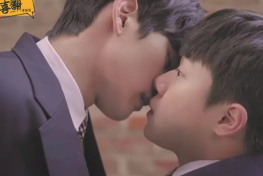 《执子之手》 韩国短片，讲述一对刚毕业的好朋友-51虹马