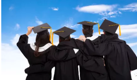 大学生因艾滋病去世，父亲想为他守墓，痛哭我怕他太孤独-51虹马