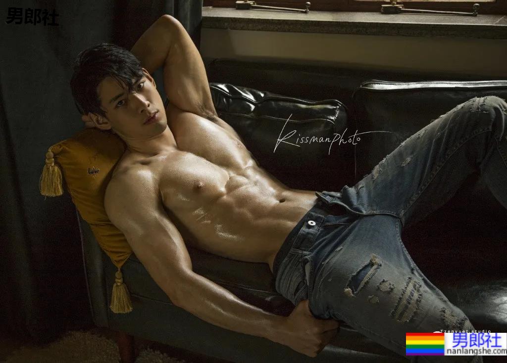 专访摄影师kissman：体育生宿舍大片原来是这么拍的！ - 51虹马