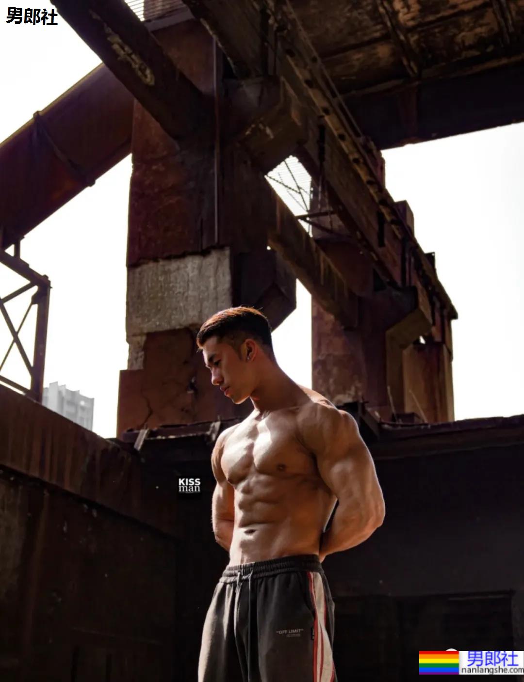 专访摄影师kissman：体育生宿舍大片原来是这么拍的！ - 51虹马