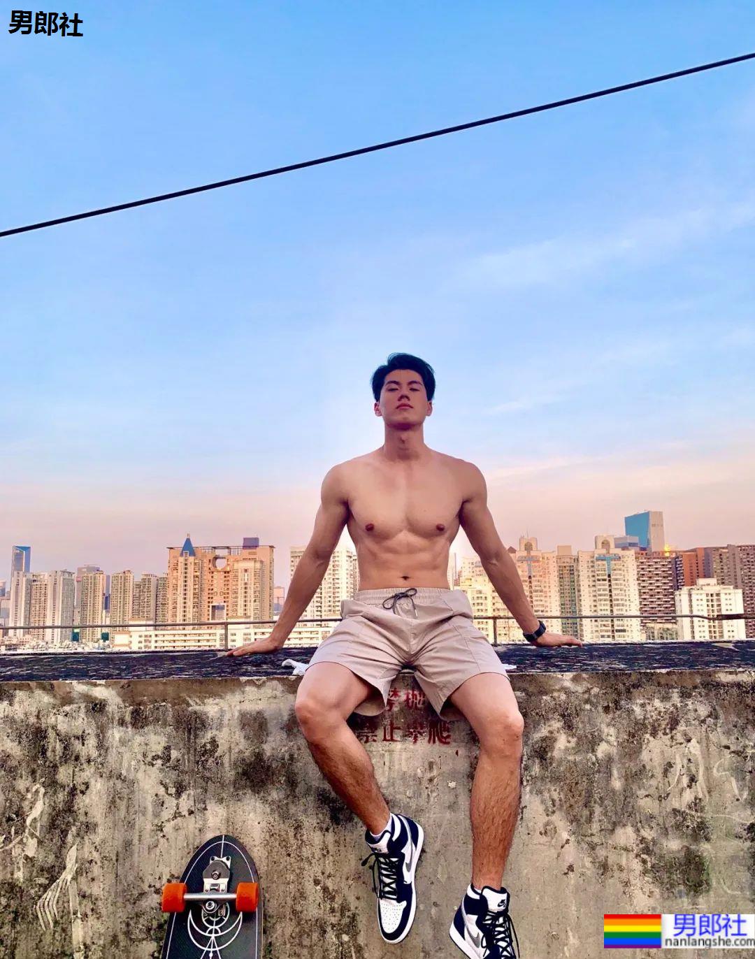 运动型小哥哥，爱不爱？ - 51虹马