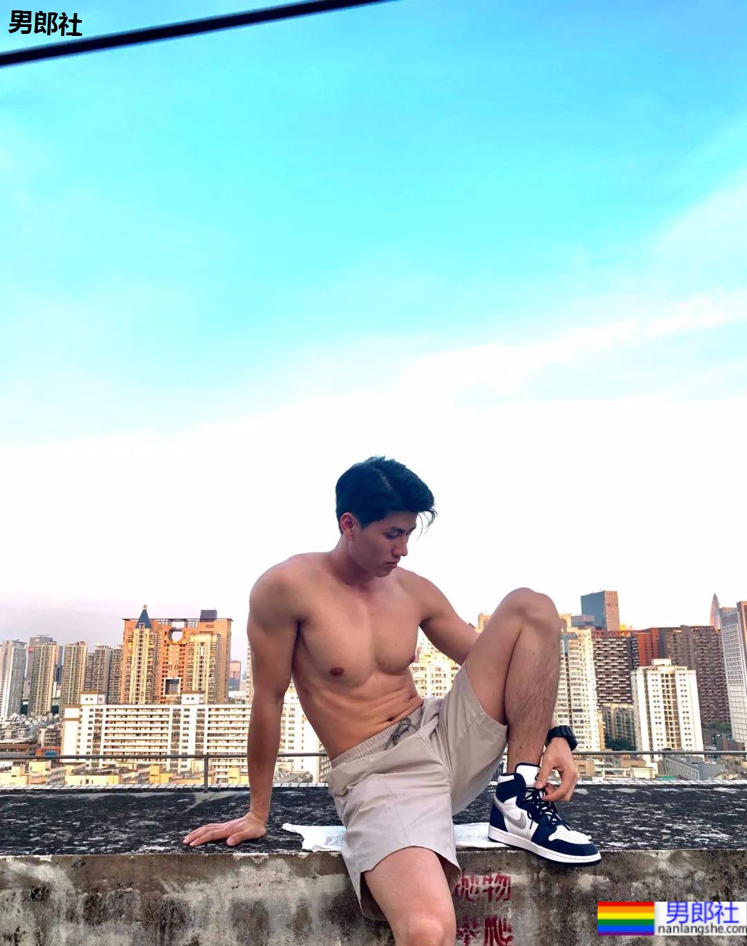 运动型小哥哥，爱不爱？ - 51虹马