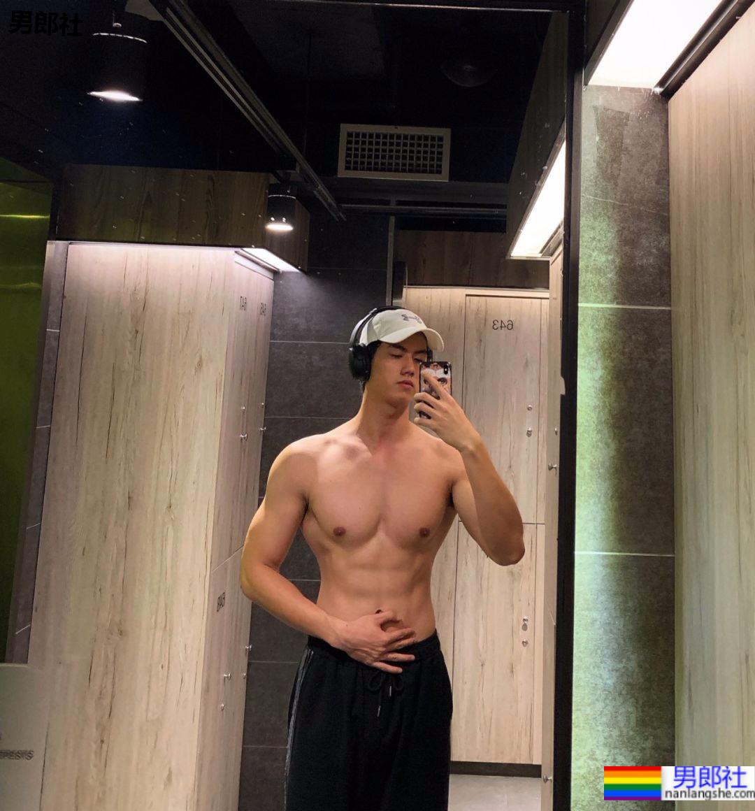 运动型小哥哥，爱不爱？ - 51虹马