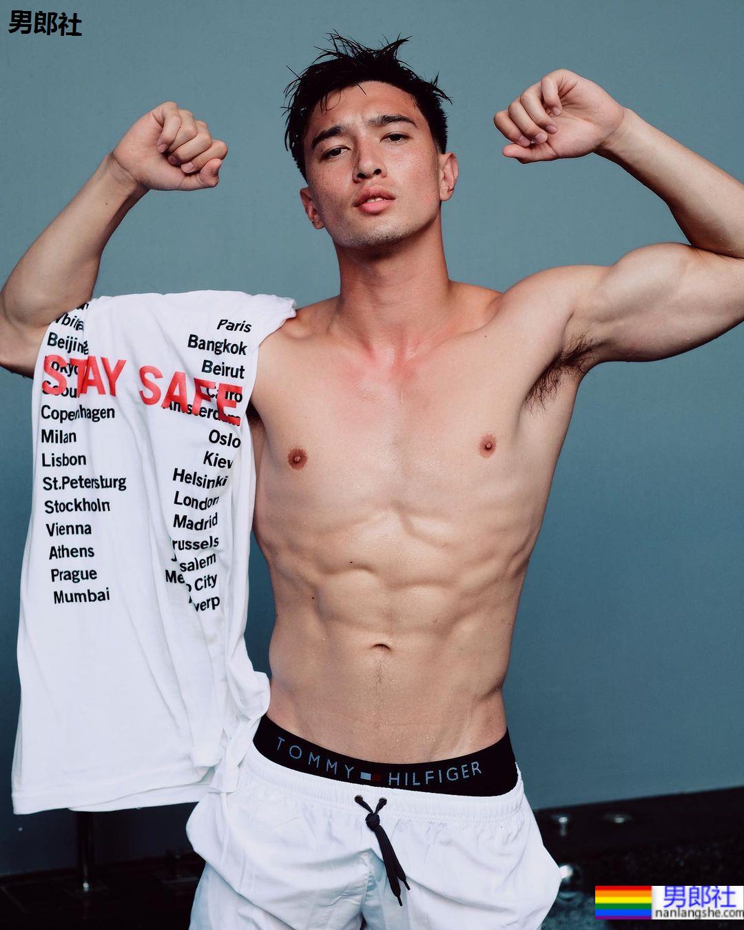 霸气神情锁定你!英泰运动鲜肉镇住你的心:Liam J. Ward - 51虹马 霸气神情锁定你!英泰运动鲜肉镇住你的心:Liam J. Ward - 51虹马