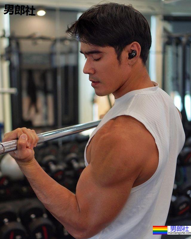 心跳暂停！泰式的高空虎狼眼神直接把人制伏：Kaernt - 51虹马