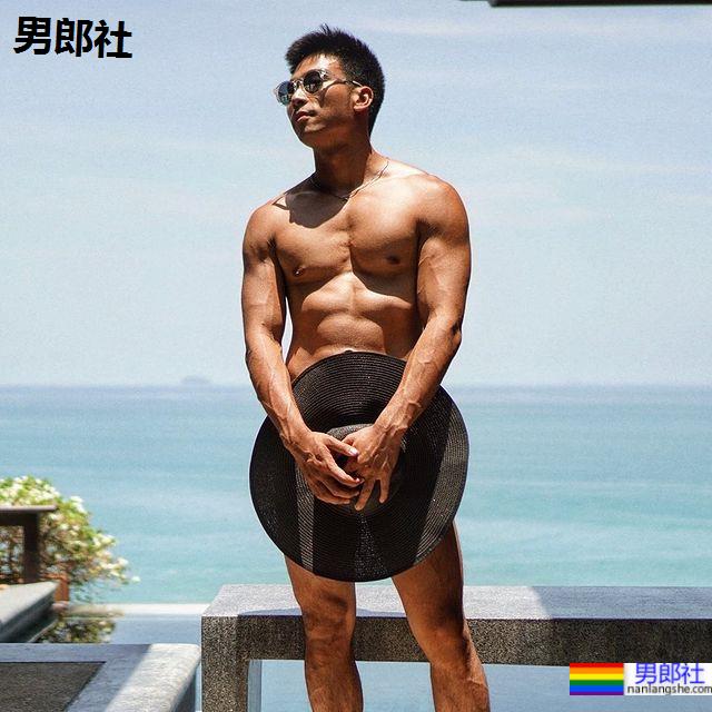 英俊与才智兼具！致力于研究爱滋的泰国性感肌肉医生：Tanat Chinbunchorn - 51虹马