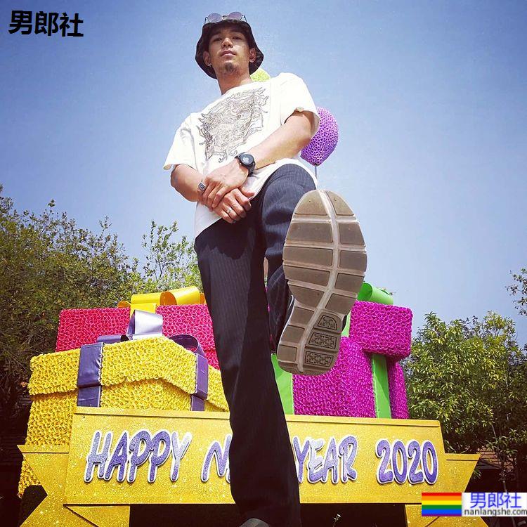 淡淡幸福甜蜜滋味 想跟泰国邻家帅哥哥一起约会：Mos - 51虹马